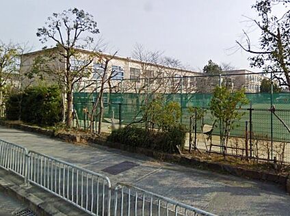 京都市立桂中学校 徒歩640m