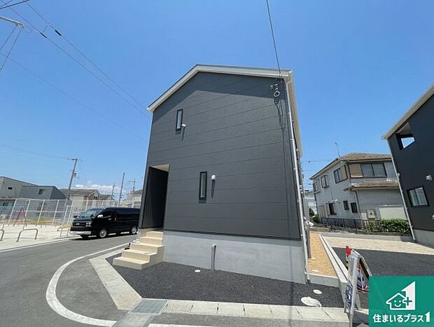【外観】安心の10年保証!外観を美しく保ち、雨水で汚れを落とします!気になることがありましたら、お気軽にお問い合わせください!