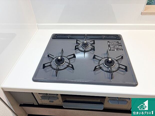 【コンロ】ダブル高火力Siセンサー付きコンロ!3口あるので、まとめて料理をする時も大活躍!
