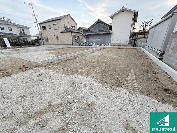 【外観】現在建築中！落ち着いた街並みで新生活を始めることが出来そう！周辺の物件も併せてご紹介させて頂きます！