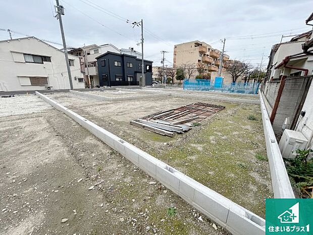 【外観】現在建築中！落ち着いた街並みで新生活を始めることが出来そう！周辺の物件も併せてご紹介させて頂きます！