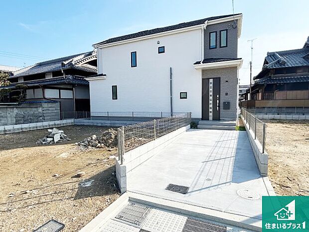 【外観】安心の10年保証！外観を美しく保ち、雨水で汚れを落とします！気になることがありましたら、お気軽にお問い合わせください！