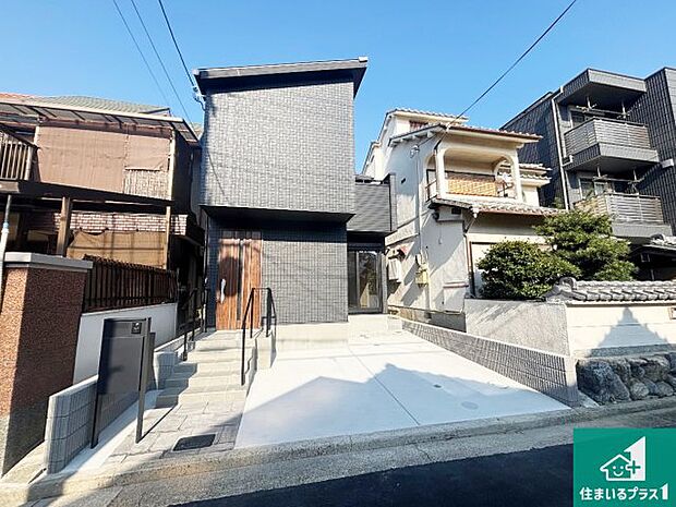 【外観】安心の10年保証！外観を美しく保ち、雨水で汚れを落とします！気になることがありましたら、お気軽にお問い合わせください！