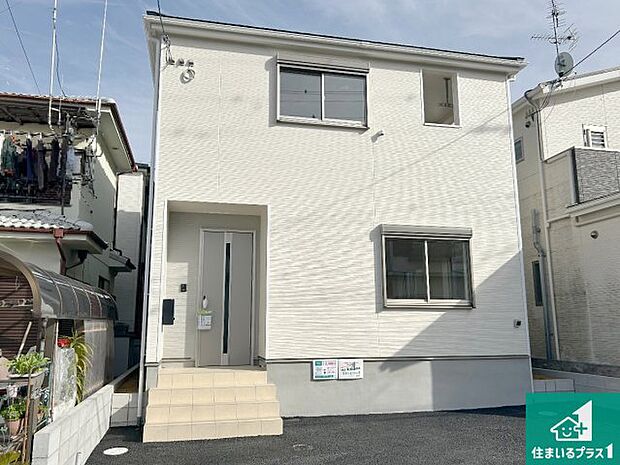 【外観】安心の10年保証!外観を美しく保ち、雨水で汚れを落とします!気になることがありましたら、お気軽にお問い合わせください!