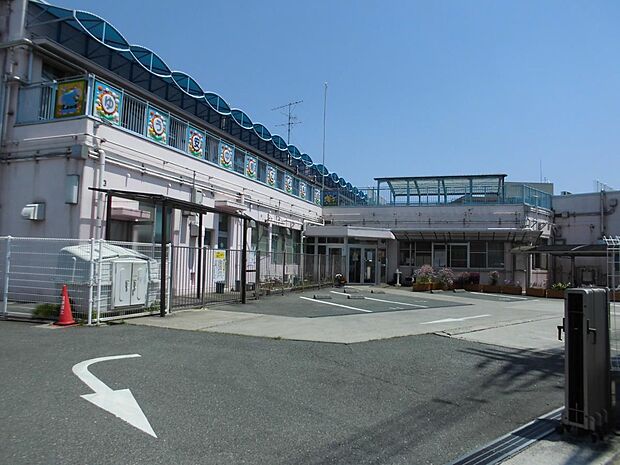 ゆう安中東こども園