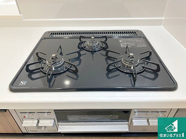 【コンロ】ダブル高火力Siセンサー付きコンロ!3口あるので、まとめて料理をする時も大活躍!