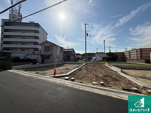 【外観】現在建築中！落ち着いた街並みで新生活を始めることが出来そう！周辺の物件も併せてご紹介させて頂きます！