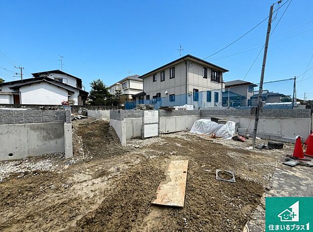 【外観】現在建築中!落ち着いた街並みで新生活を始めることが出来そう!周辺の物件も併せてご紹介させて頂きます!