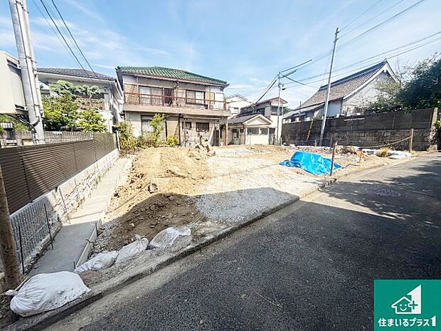 【外観】現在建築中！落ち着いた街並みで新生活を始めることが出来そう！周辺の物件も併せてご紹介させて頂きます！