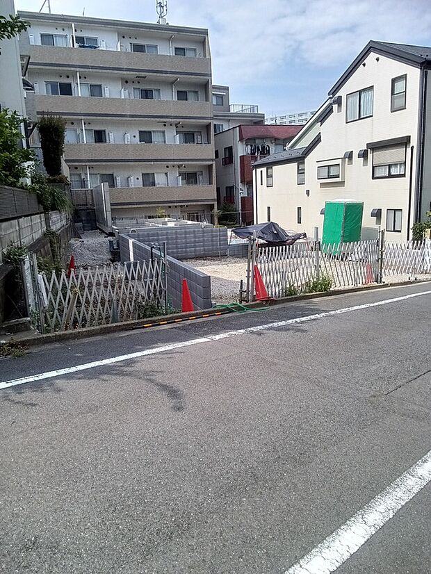 【敷地全景】前面道路より北東方向