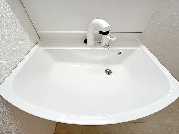 【シャワー水栓】使いやすいシャワー水栓。  お掃除も楽々です。