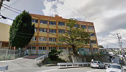 神戸市立小部小学校 徒歩430m