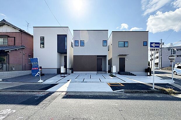 ■Photo/（中央）2号地外観■
当日の内覧も承っております！お気軽にお問い合わせください◎