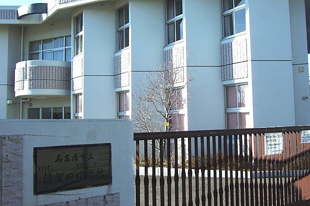 津賀田中学校（約1,500m）