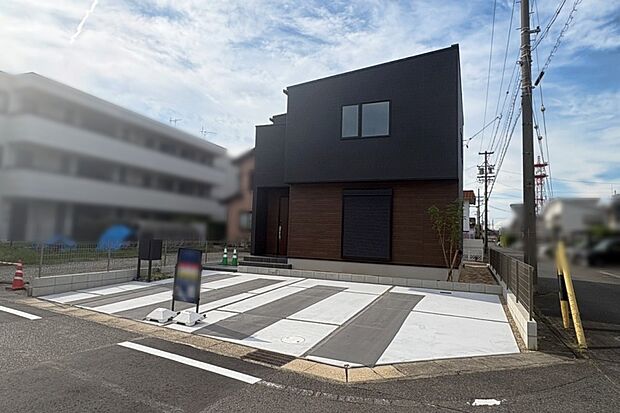 【■Photo/1号地外観■】建物完成しました！当日のご案内も承っております◎まずは見るだけ・サクッと10分見学も大歓迎です！お気軽にお問い合わせください！