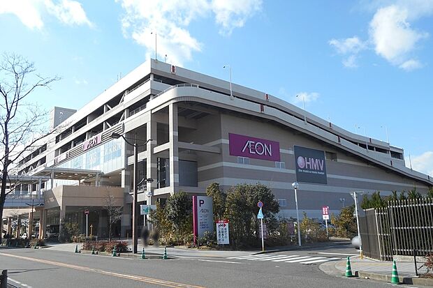 イオンモール(ナゴヤドーム前店)（約800m）