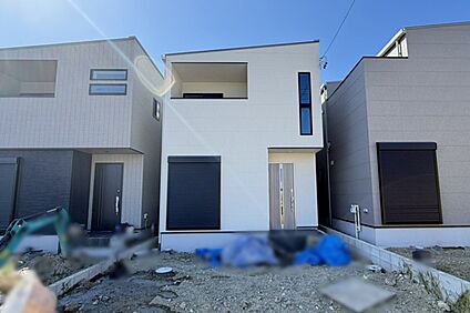 【3号地外観写真(施工中：2026年10月上旬撮影)】
