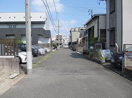 前面道路（2025年9月撮影）