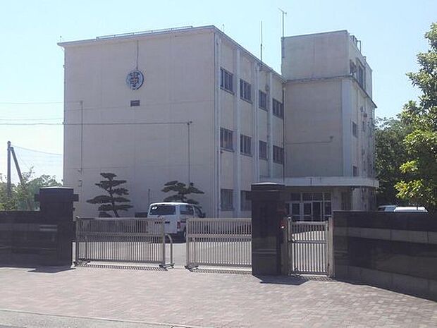 北里中学校（約2,000m）