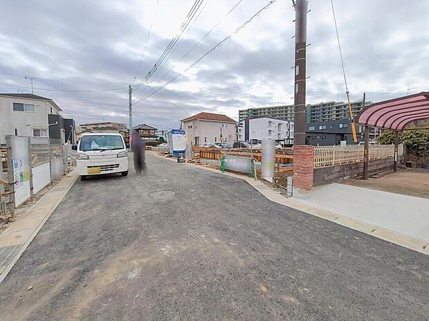 毎日のお散歩も快適な緑に恵まれた閑静な住宅地は、伸び伸びスローライフを叶えてくれます。自然豊富な季節の移ろいを身近に感じられる環境で子育てすれば、お子様もきっと素直に成長してくれるはずです!