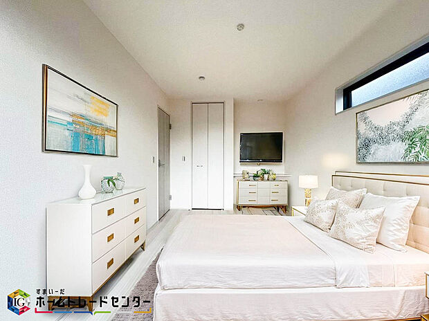 【ベッドルーム】南向きの主寝室は採光も明るく風通し共に良好です。ダブルベッドのサイズのベッドを配置しても十分な広さを確保できる寝室です♪※こちらはCGなどで画像生成したイメージ画像となります。