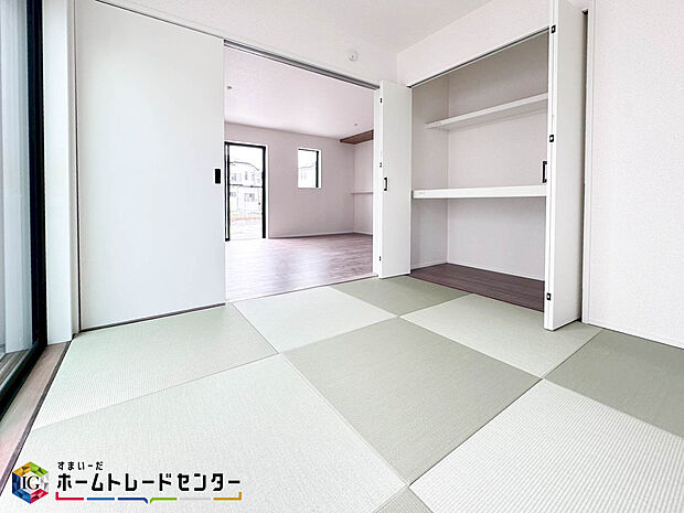 【和室】急な来客時、ご両親の宿泊の場所として、またリビングに隣接していますので、小さなお子様のお昼寝・遊び場や家事の場所としても活躍致します♪和風テイストで仕上げる家具のコーディネイトも楽しみですね♪