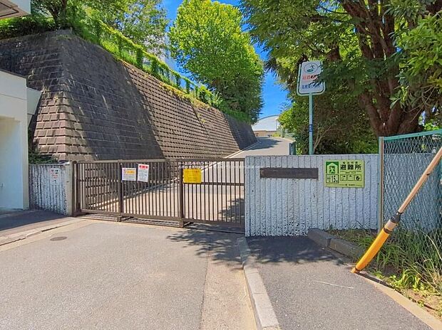 船橋市立高根東小学校(約1,300m)