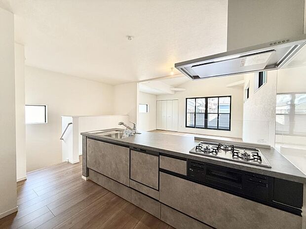 ■シンプルで美しく心地よい時間を生むキッチン空間