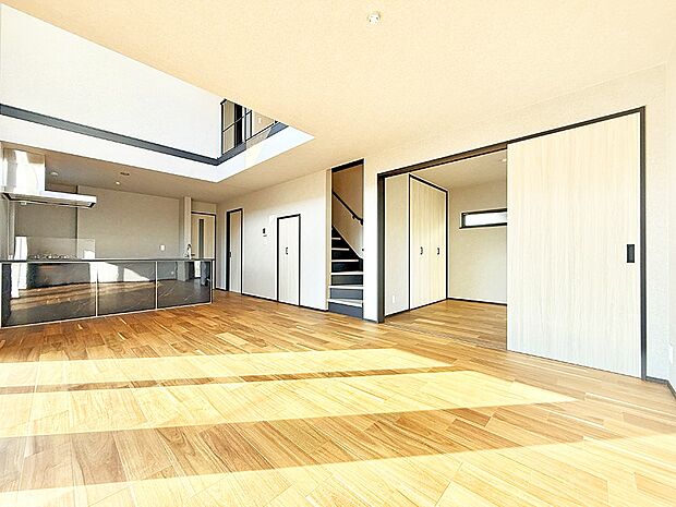 ■くつろぎと笑顔が集まる、心温まるリビング