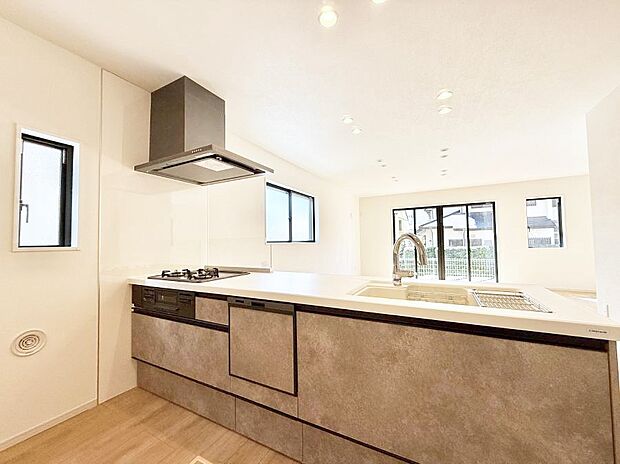 ■家族の絆を深める、温もりのあるキッチン