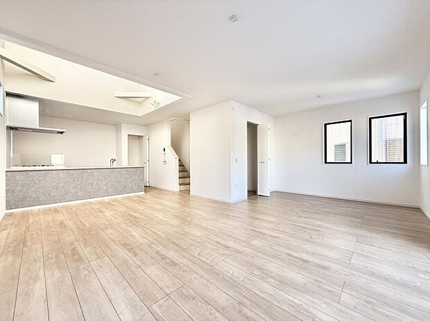 ■くつろぎと笑顔が集まる、心温まるリビング