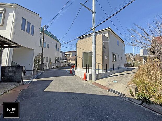 【前面道路含む現地写真】■新しい時代の息吹を感じる、心地よい環境