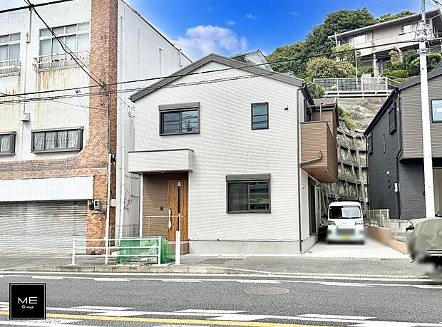 【現地外観写真】■暮らしを豊かにする充実した仕様設備で快適に