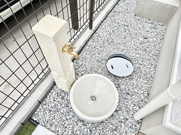 【その他現地】■洗車もご自宅でできる便利な散水栓付き!