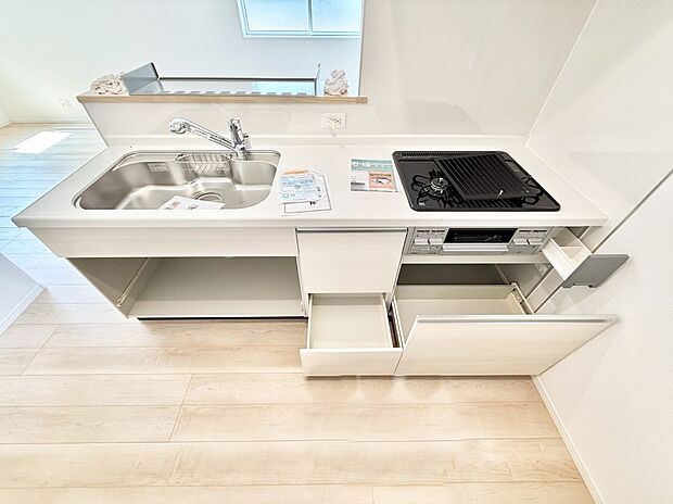 【キッチン】■アイデア広がる、クリエイティブな料理空間