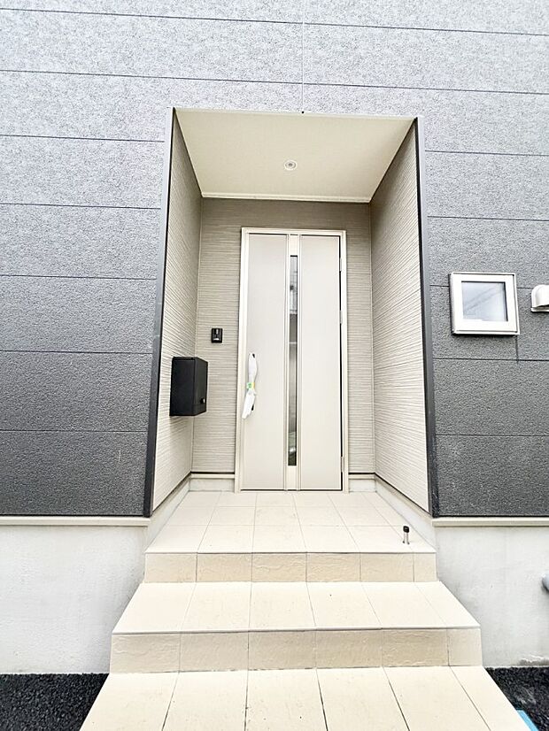 【玄関】■ ここから始まる、笑顔あふれる毎日