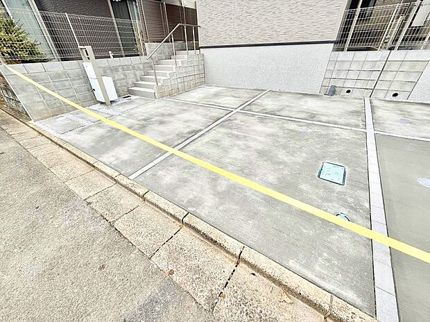 【駐車場】1号棟  ■快適な駐車スペースで安心