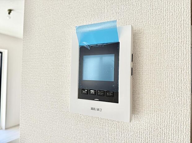 【TVモニター付インターフォン】■訪問者を確認できて安心感が増します