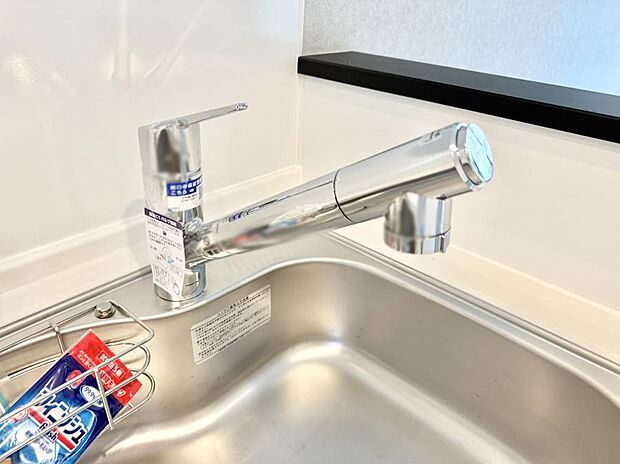 【浄水器】■清潔でおいしい水を手軽に供給してくれます