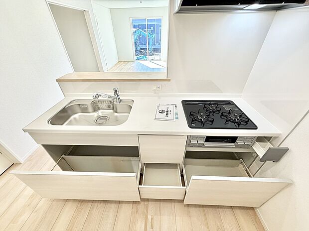 【キッチン】■シンプルで機能的、毎日使いやすいキッチン