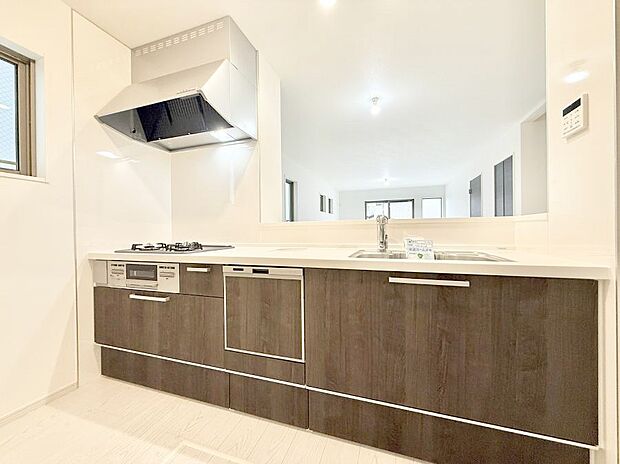 【ダイニングキッチン】■キレイに片付く、使いやすいキッチン