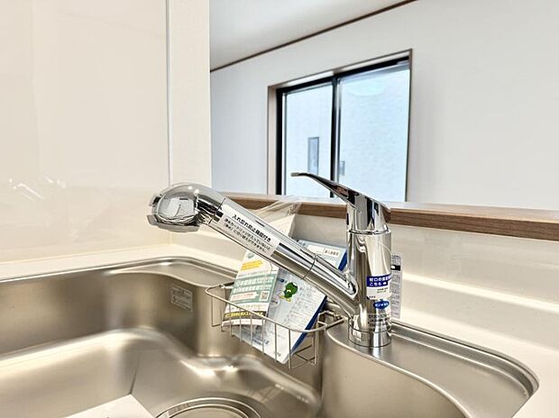 【浄水器】■清潔でおいしい水を手軽に供給してくれます