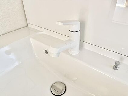 ハンドシャワー付洗面台