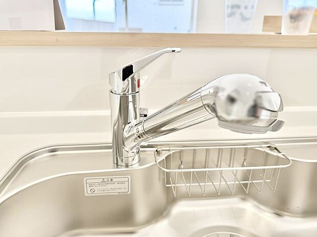 【浄水器】■清潔でおいしい水を手軽に供給してくれます