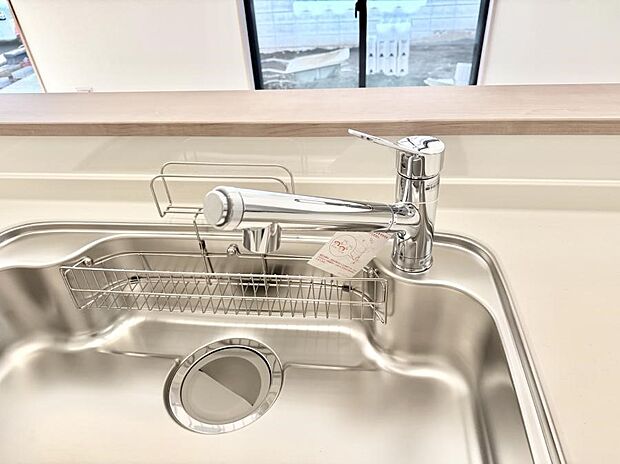 【浄水器】■清潔でおいしい水を手軽に供給してくれます