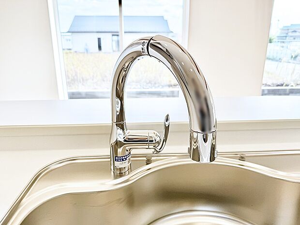 【浄水器】■清潔でおいしい水を手軽に供給してくれます