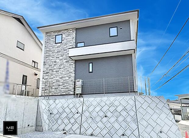 【現地外観写真】■家族みんなが笑顔で過ごせる、安心感のある住まい