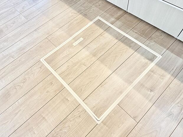 【床下収納】■隠れた収納スペースで家全体がスッキリ