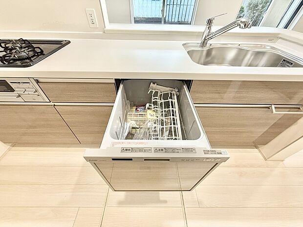 【食洗機】■手間なく洗浄!食器をピカピカに仕上げてくれます