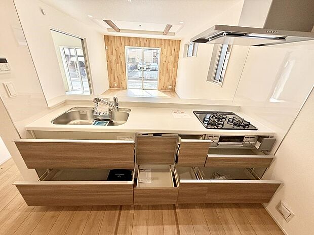 【キッチン】■料理がもっと楽しくなる、快適なキッチン空間